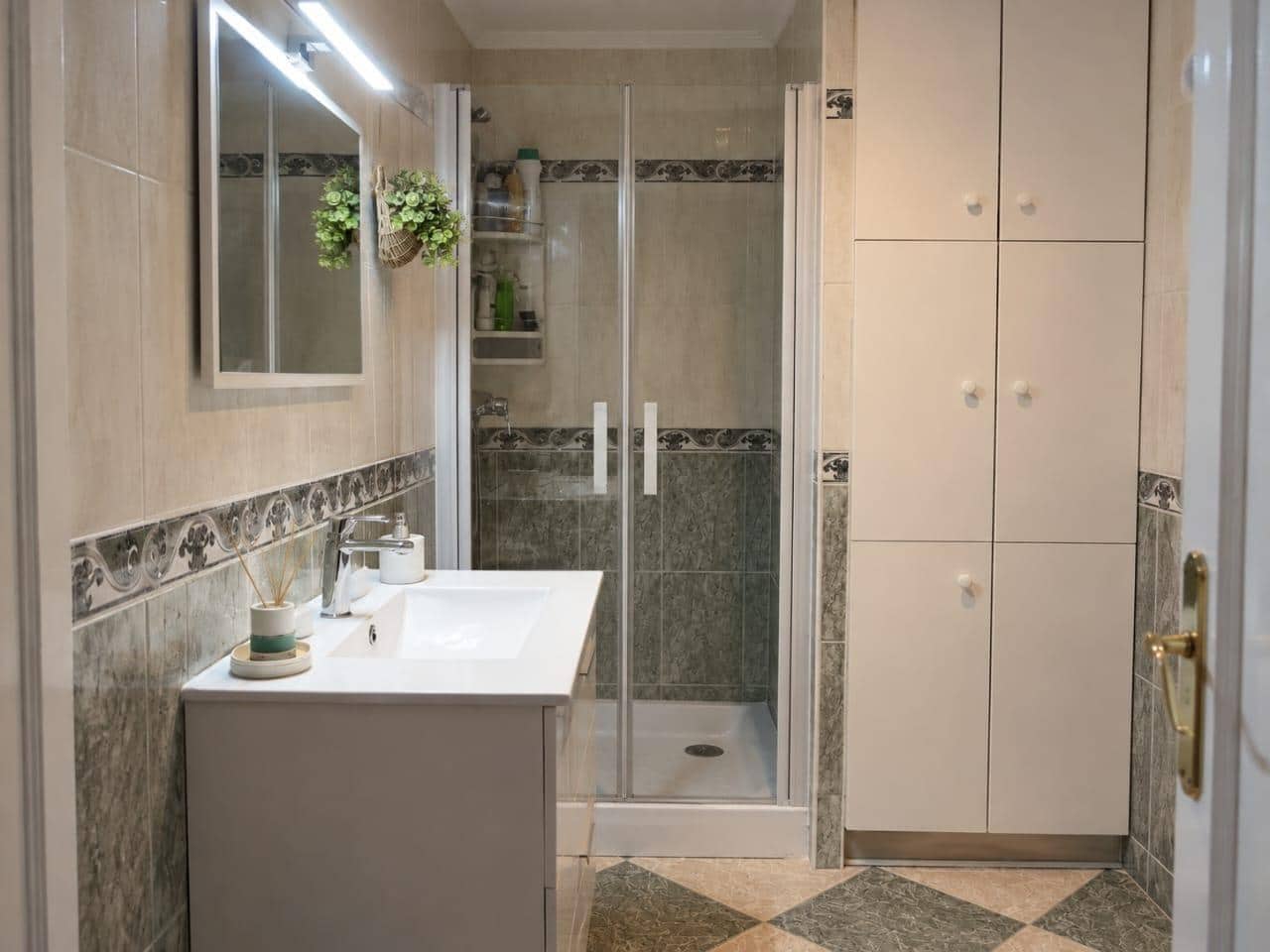 3 bedroom Townhouse for sale in Huelva city - € 269,800 (Ref: 10043189)