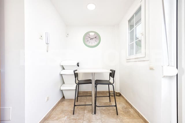 3 soverom Kjedet enebolig til salgs i Telde med svømmebasseng garasje - € 570 000 (Ref: 10045018)
