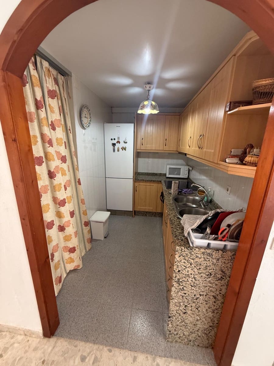 5 makuuhuone Rivitalo myytävänä paikassa Almonte mukana uima-altaan - 330 000 € (Ref: 10049539)
