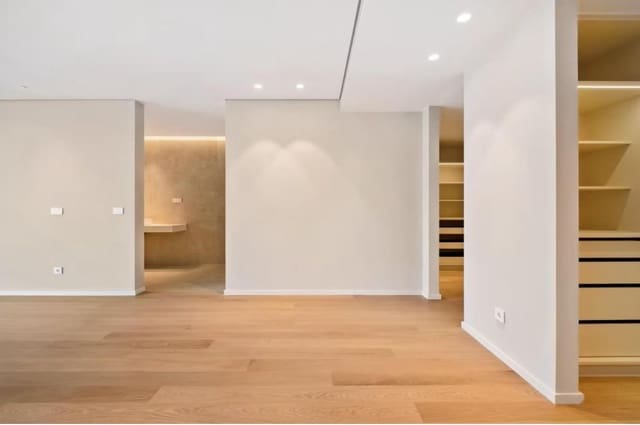 4 soverom Penthouse til salgs i Centro, Almería by med garasje - € 920 000 (Ref: 10055489)