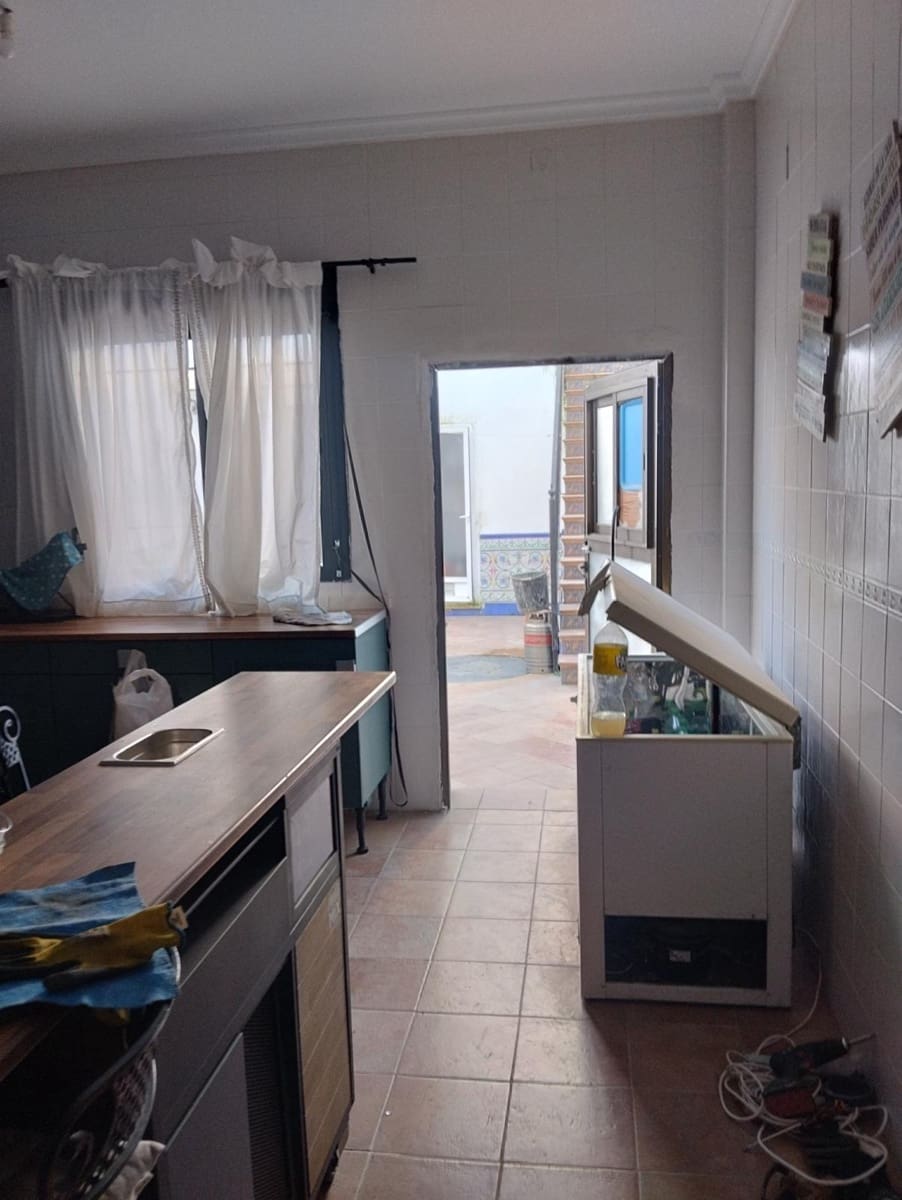 9 soveværelse Rækkehus til salg i El Rocio - € 710.000 (Ref: 10059350)