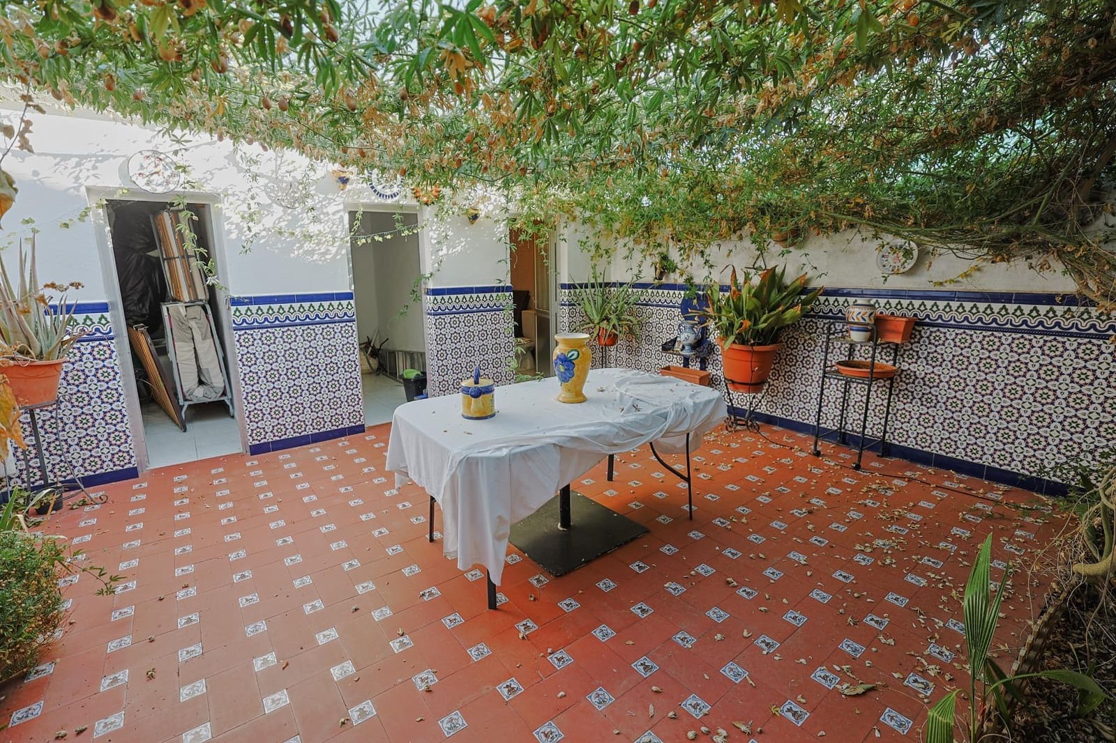 3 bedroom Villa for sale in Badajoz city - € 69,000 (Ref: 10081123)
