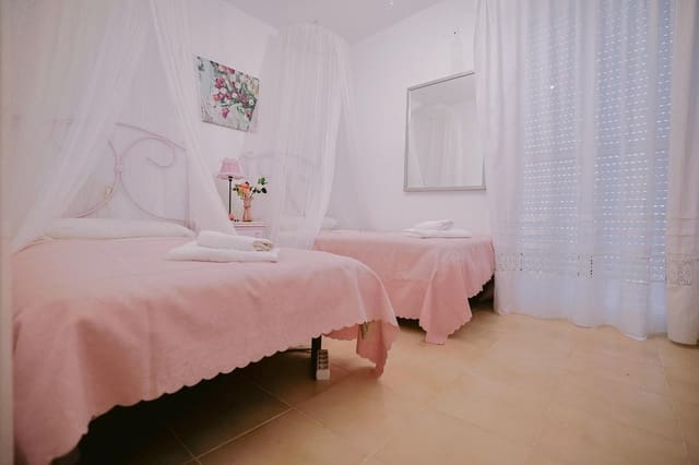 3 sovrum Villa till salu i Badajoz stad - 69 000 € (Ref: 10081123)