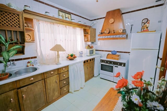 3 sovrum Villa till salu i Badajoz stad - 69 000 € (Ref: 10081123)