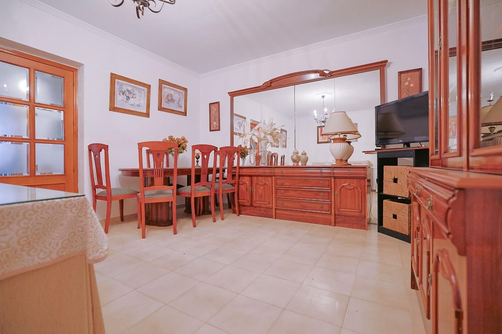 3 bedroom Villa for sale in Badajoz city - € 69,000 (Ref: 10081123)