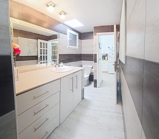 2 slaapkamer Flat te koop in Playa Blanca, Yaiza - € 229.000 (Ref: 10091214)