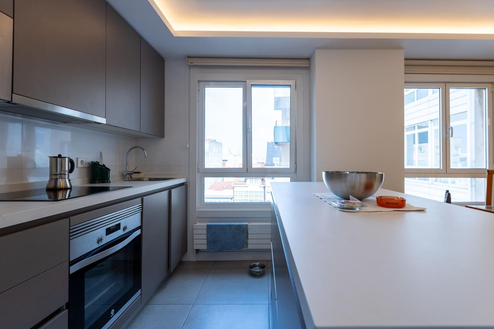 2 soverom Leilighet til salgs i La Coruna by - € 430 000 (Ref: 10091215)