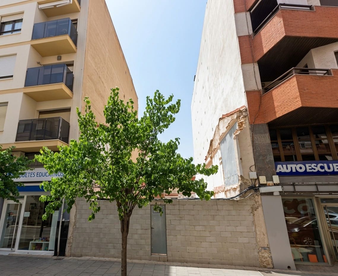 Działka budowlana na sprzedaż w Villena - 350 000 € (Ref: 10100392)