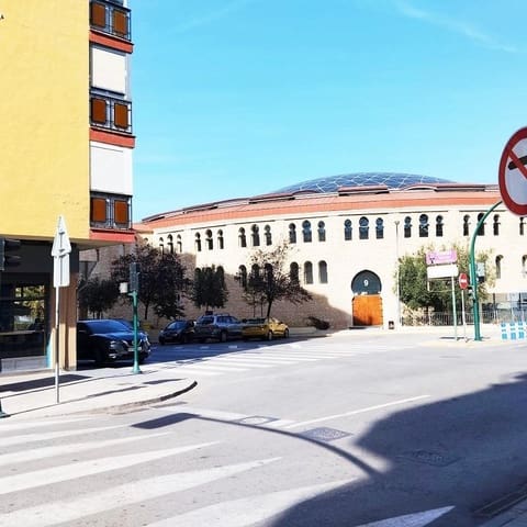 Działka budowlana na sprzedaż w Villena - 350 000 € (Ref: 10100392)