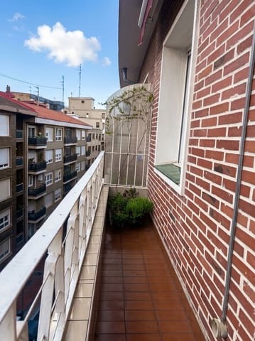 2 bedroom Flat for sale in Barakaldo - € 330,000 (Ref: 10102541)