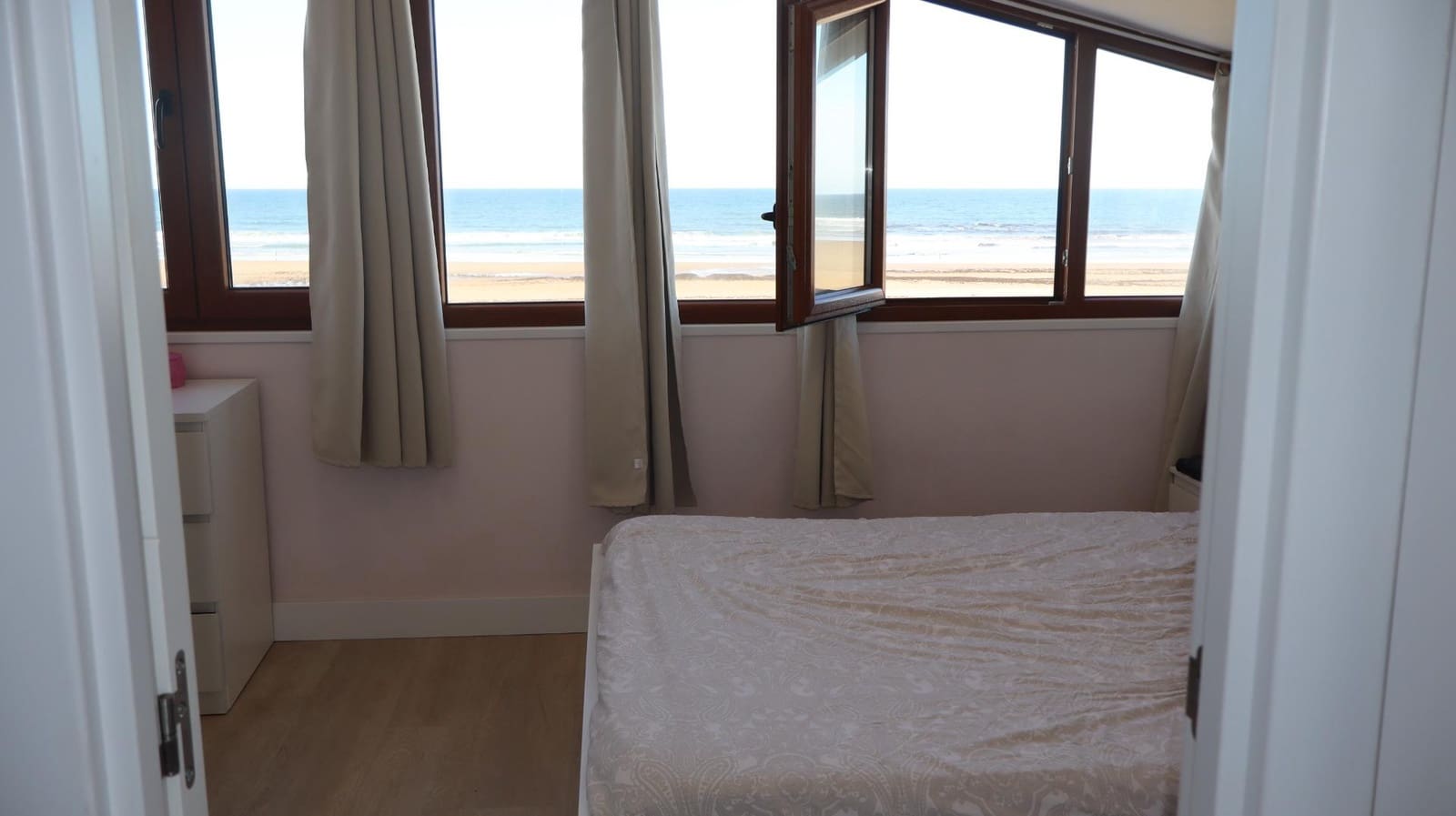 2 bedroom Flat for sale in Santona - € 380,000 (Ref: 10102543)