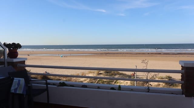 2 bedroom Flat for sale in Santoña - € 380,000 (Ref: 10102543)