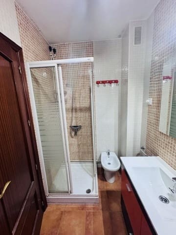 3 makuuhuone Huoneisto myytävänä paikassa Ciudad Real kaupunki - 164 000 € (Ref: 10102544)