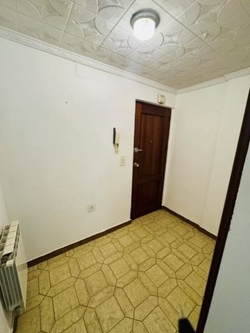 3 makuuhuone Huoneisto myytävänä paikassa Ciudad Real kaupunki - 164 000 € (Ref: 10102544)