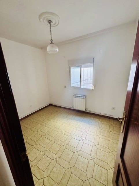 3 bedroom Apartment for sale in Ciudad Real city - € 164,000 (Ref: 10102544)
