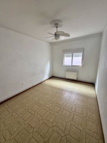 3 makuuhuone Huoneisto myytävänä paikassa Ciudad Real kaupunki - 164 000 € (Ref: 10102544)