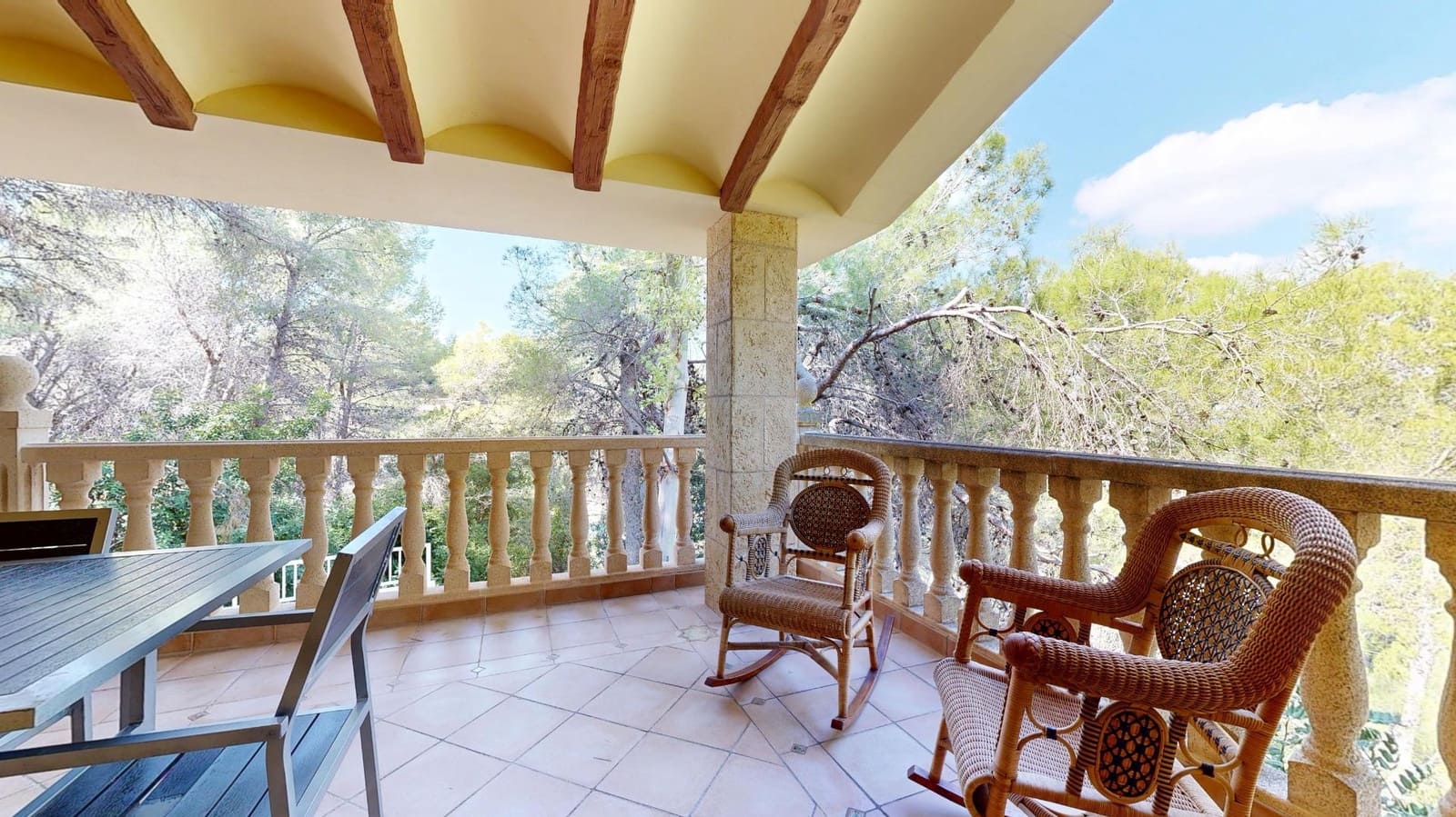 6 slaapkamer Appartement te koop in Alzira met zwembad - € 695.000 (Ref: 10109649)