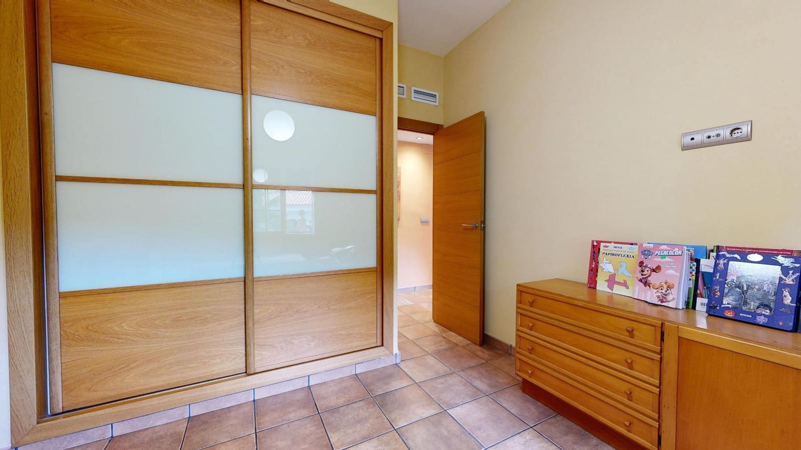6 slaapkamer Appartement te koop in Alzira met zwembad - € 695.000 (Ref: 10109649)