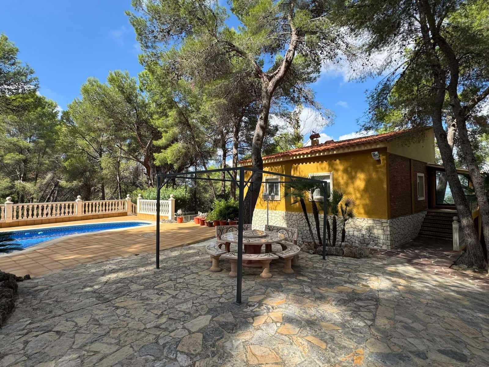 6 slaapkamer Appartement te koop in Alzira met zwembad - € 695.000 (Ref: 10109649)