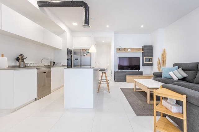 3 bedroom Flat for rent in A Coruña city with garage - € 1,600 (Ref: 10115809)