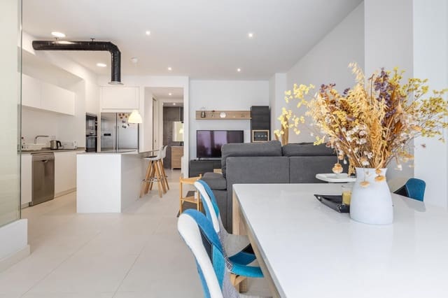 3 bedroom Flat for rent in A Coruña city with garage - € 1,600 (Ref: 10115809)