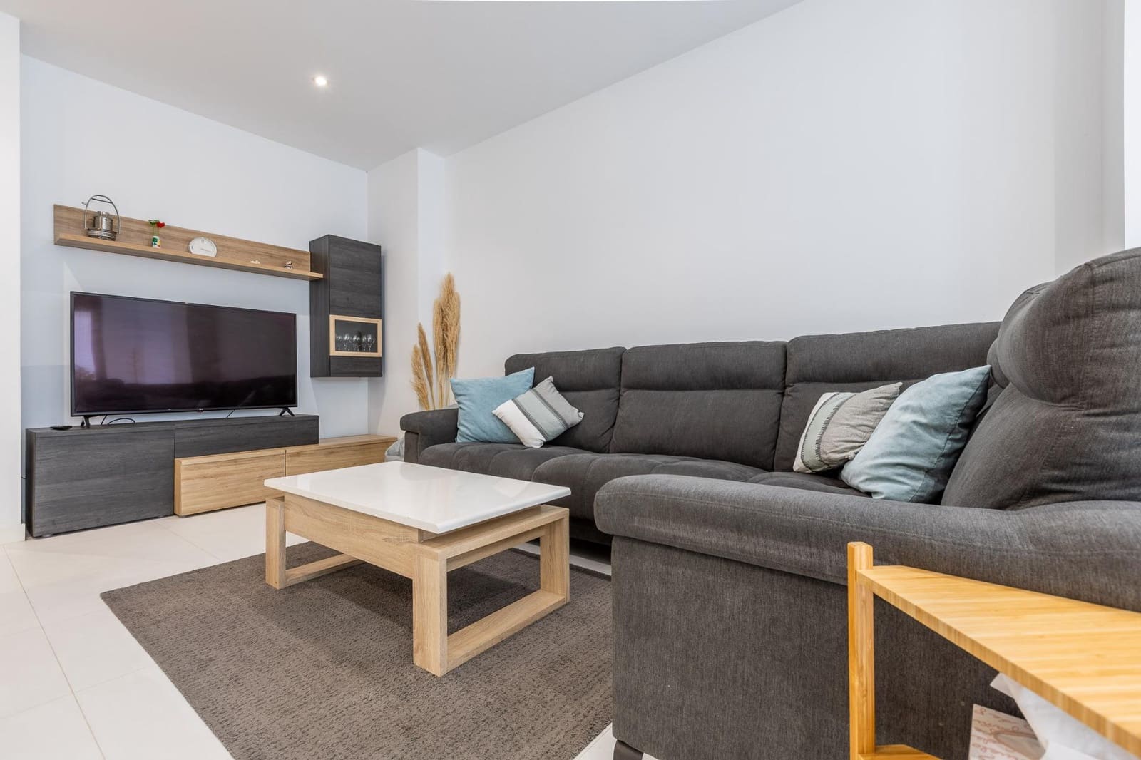 3 Zimmer Wohnung zu vermieten in A Coruna Stadt mit Garage - 1.600 € (Ref: 10115809)
