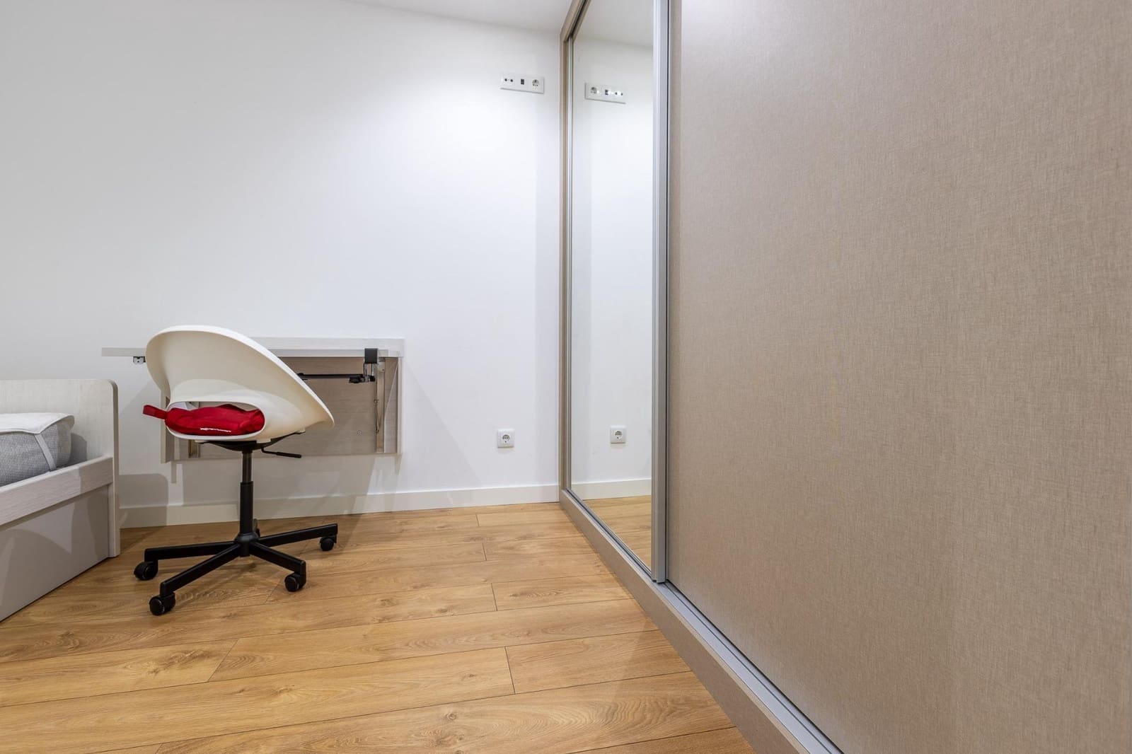 3 Zimmer Wohnung zu vermieten in A Coruna Stadt mit Garage - 1.600 € (Ref: 10115809)