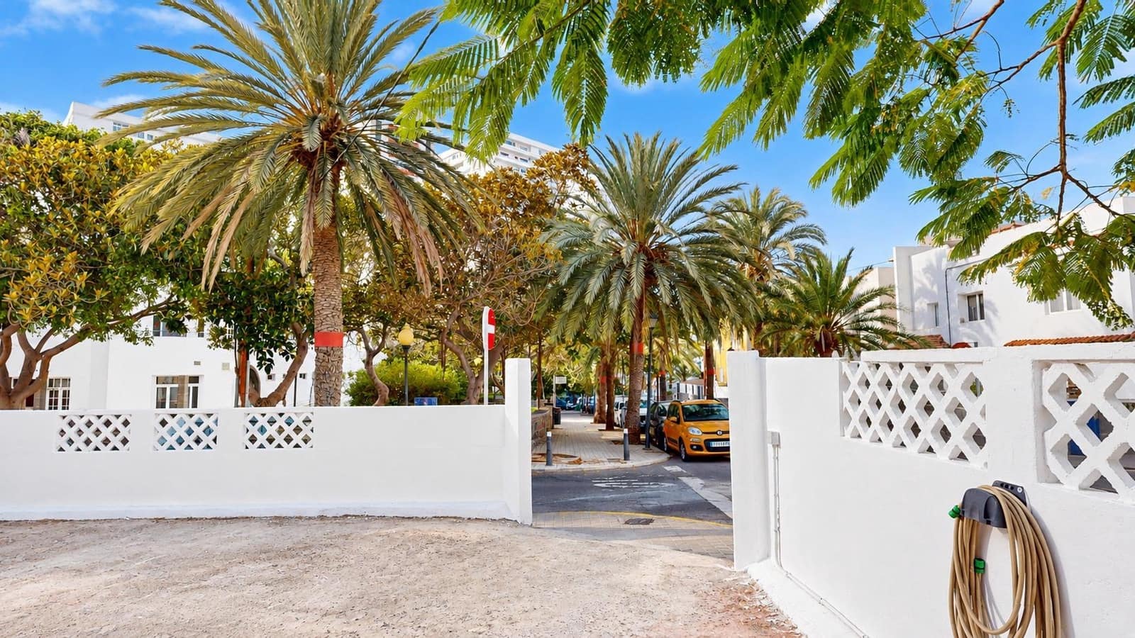 3 bedroom Terraced Villa for sale in Las Palmas de Gran Canaria with garage - € 429,900 (Ref: 10129368)