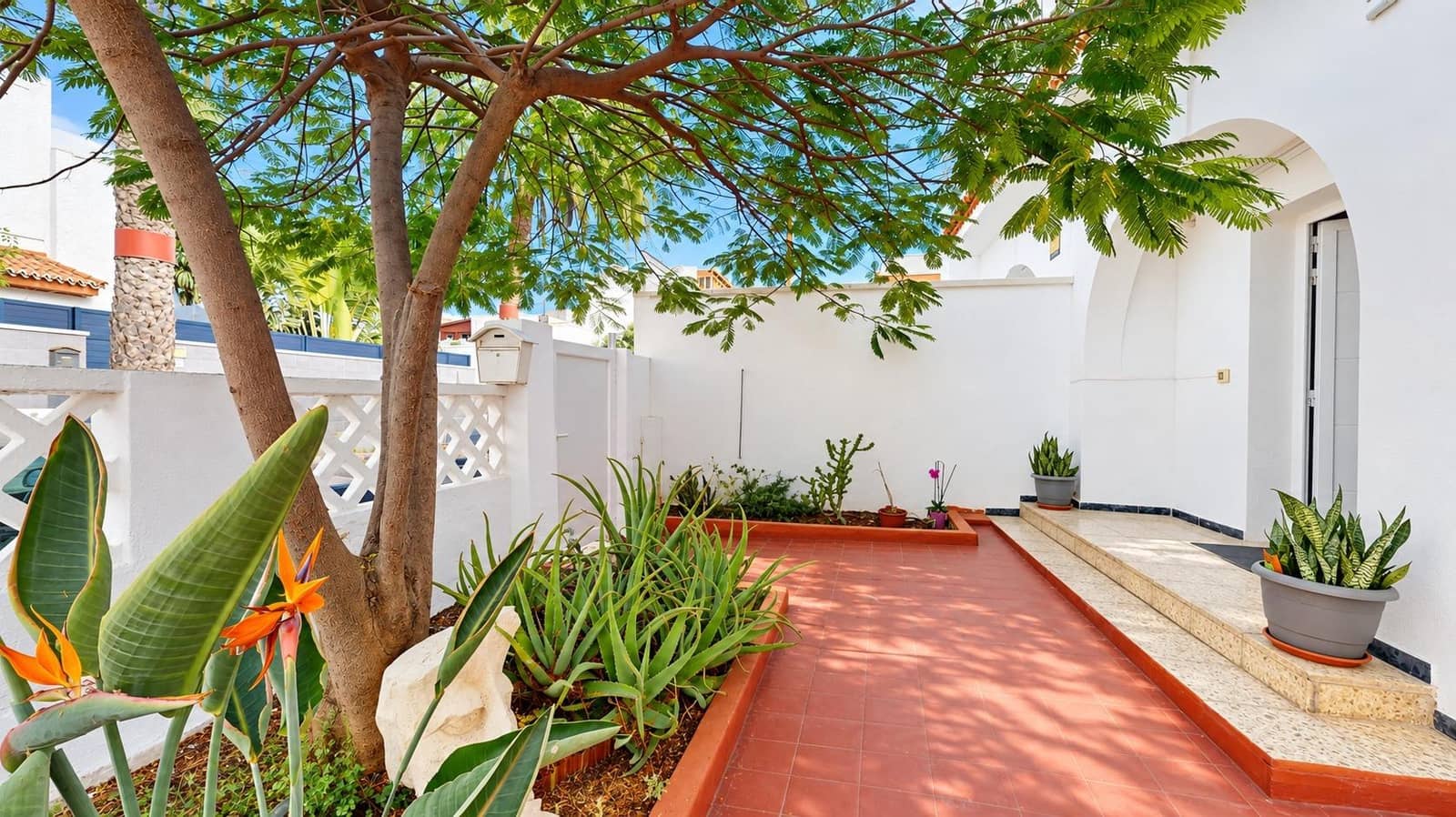 3 bedroom Terraced Villa for sale in Las Palmas de Gran Canaria with garage - € 429,900 (Ref: 10129368)