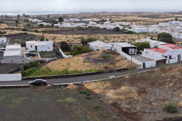 Terreno para Construção para venda em Haría - 149 000 € (Ref: 10129370)