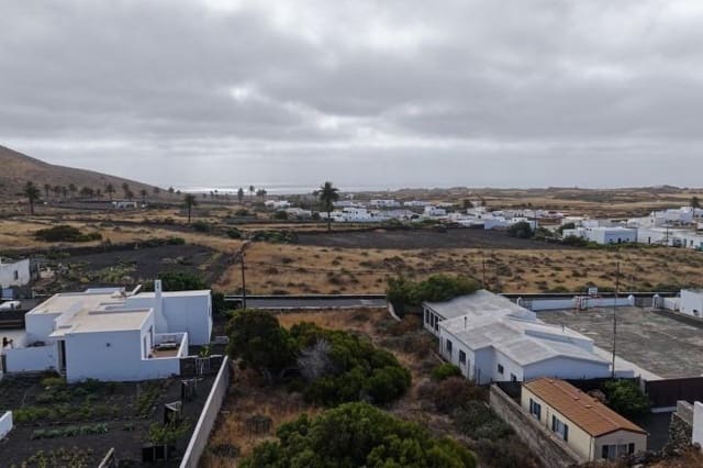 Terreno para Construção para venda em Haría - 149 000 € (Ref: 10129370)