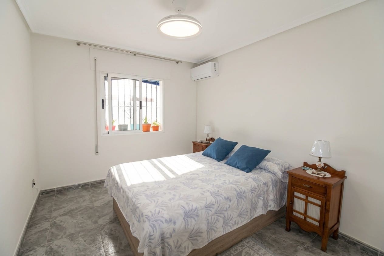 3 soveværelse Rækkehus til salg i Los Alcazares med garage - € 210.000 (Ref: 10136281)