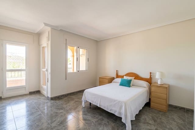 3 soveværelse Rækkehus til salg i Los Alcázares med garage - € 210.000 (Ref: 10136281)