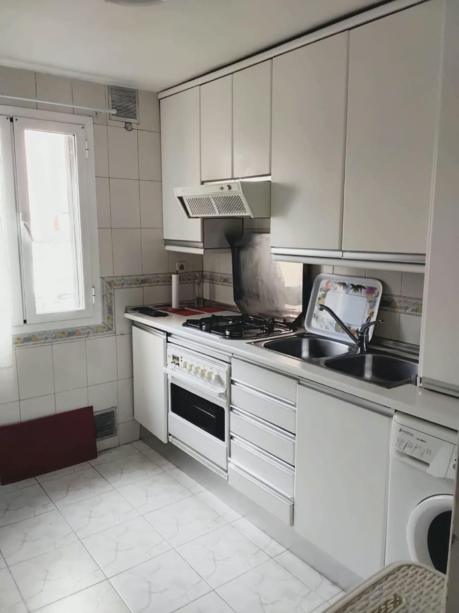 2 sovrum Lägenhet till salu i Madrid stad - 249 000 € (Ref: 10136283)