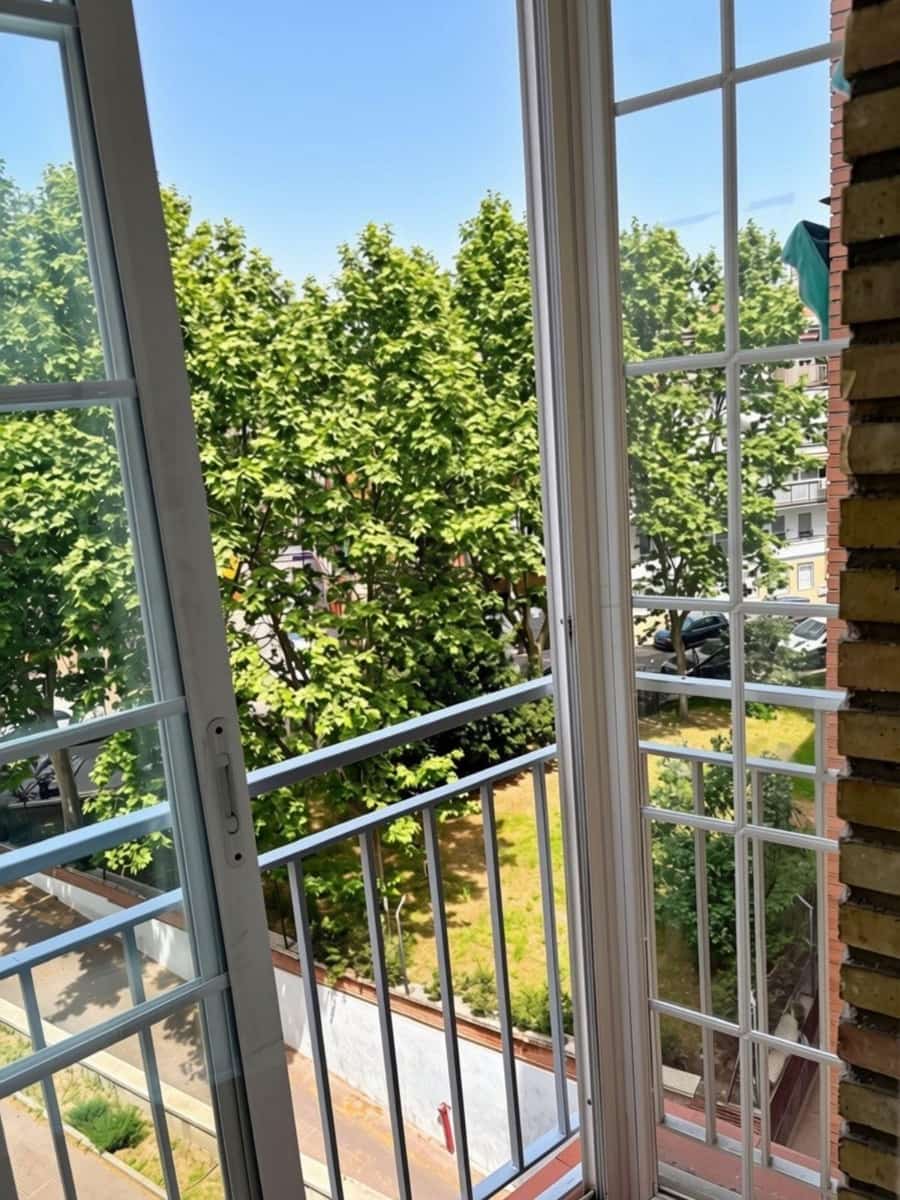 Flat for sale in Madrid city - € 264,000 (Ref: 10142556)