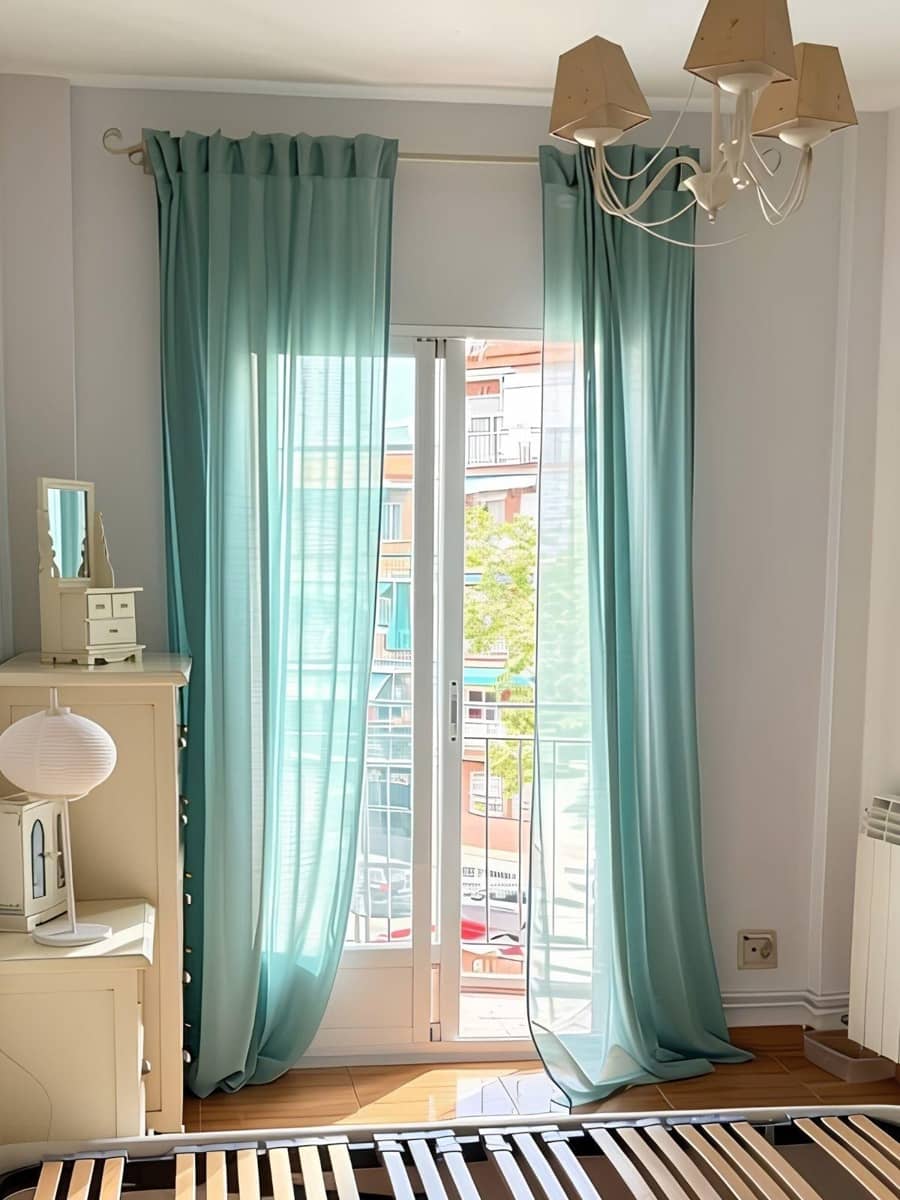 Flat for sale in Madrid city - € 264,000 (Ref: 10142556)