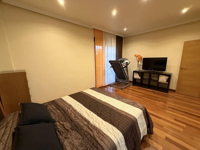 4 quarto Moradia para venda em El Raal, Múrcia cidade com garagem - 400 000 € (Ref: 10142559)