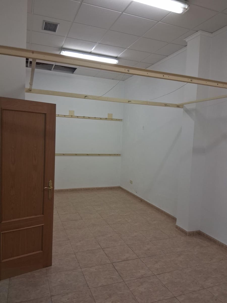 Commercieel te koop in Muro de Alcoy - € 133.000 (Ref: 10142561)