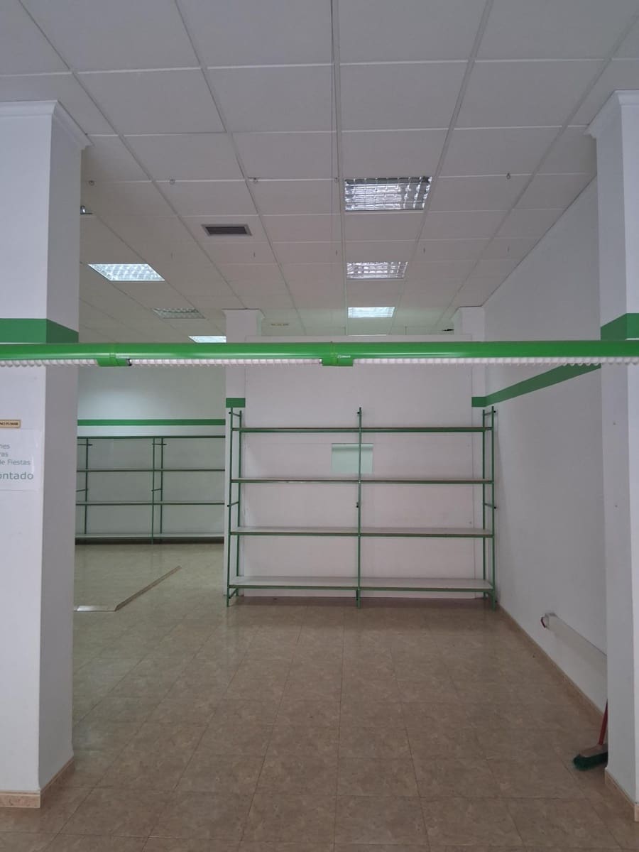 Commercieel te koop in Muro de Alcoy - € 133.000 (Ref: 10142561)