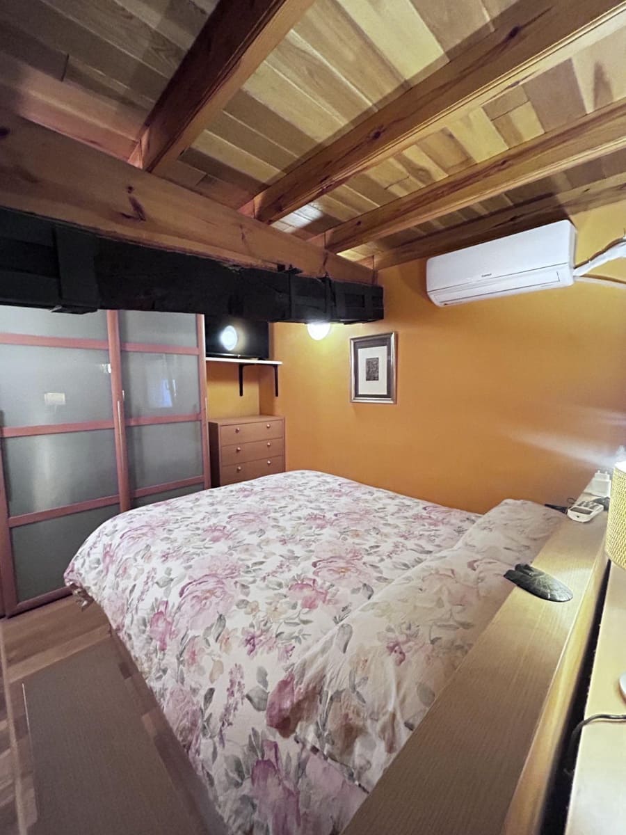 2 bedroom Apartment for sale in Vitoria-Gasteiz - € 359,000 (Ref: 10155428)