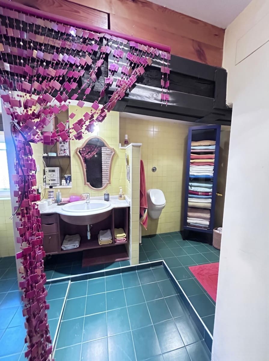 2 bedroom Apartment for sale in Vitoria-Gasteiz - € 359,000 (Ref: 10155428)