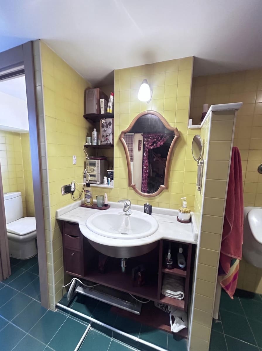 2 bedroom Apartment for sale in Vitoria-Gasteiz - € 359,000 (Ref: 10155428)