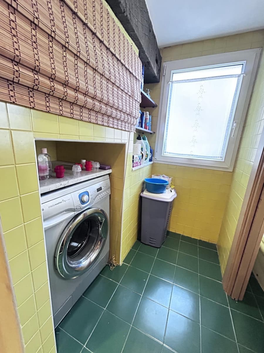 2 bedroom Apartment for sale in Vitoria-Gasteiz - € 359,000 (Ref: 10155428)