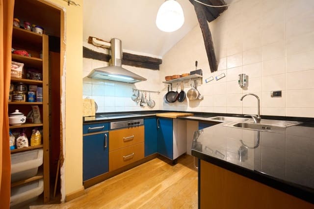 2 makuuhuone Huoneisto myytävänä paikassa Vitoria-Gasteiz - 359 000 € (Ref: 10155428)