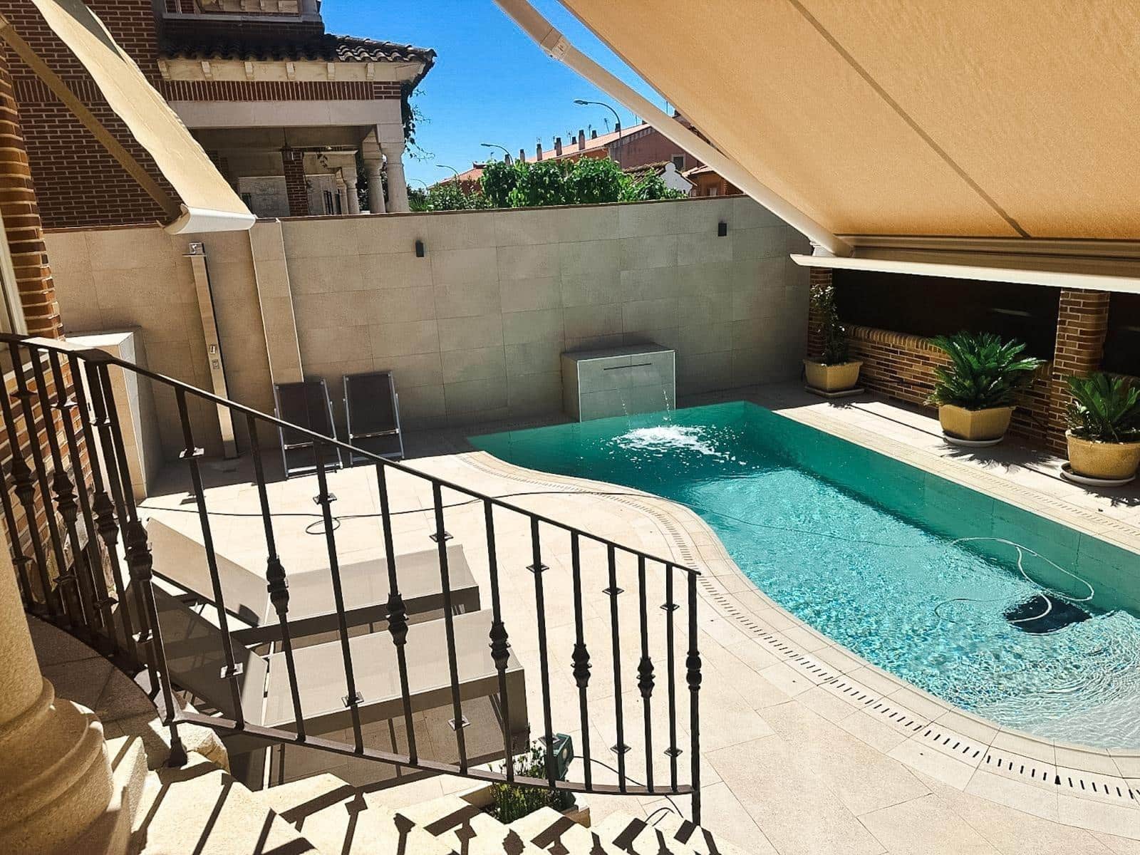 4 soveværelse Villa til salg i Ocana med swimmingpool garage - € 598.000 (Ref: 10159616)