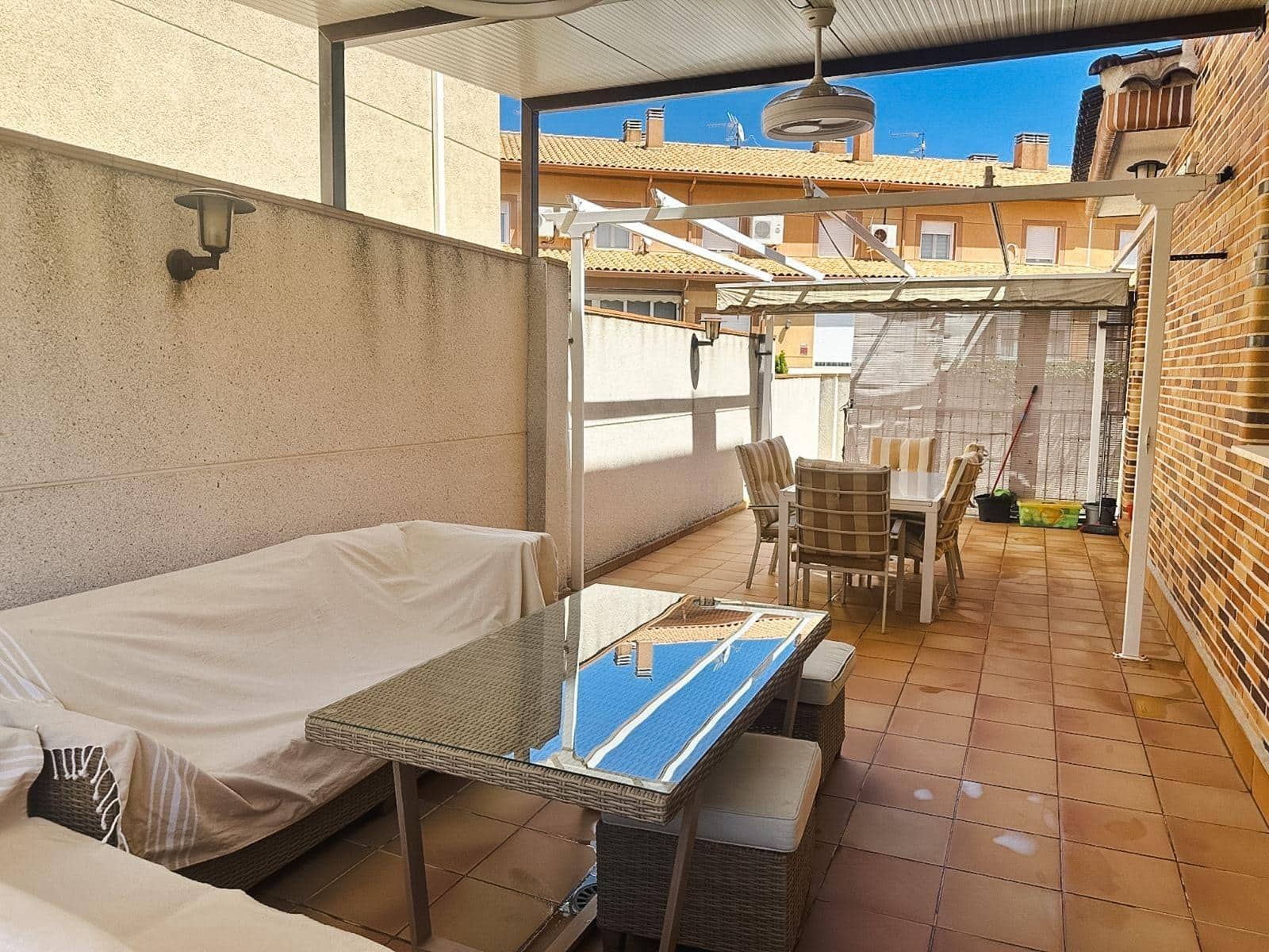 4 soveværelse Villa til salg i Ocana med swimmingpool garage - € 598.000 (Ref: 10159616)