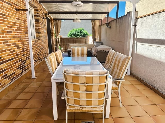 4 soveværelse Villa til salg i Ocaña med swimmingpool garage - € 598.000 (Ref: 10159616)