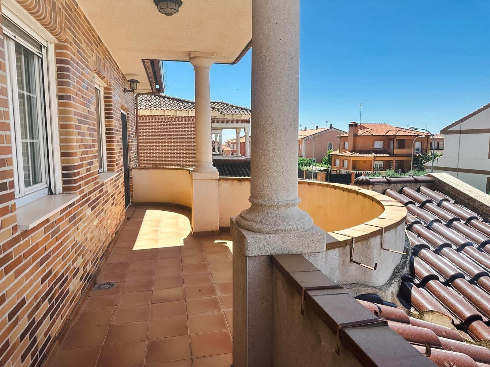 4 soveværelse Villa til salg i Ocana med swimmingpool garage - € 598.000 (Ref: 10159616)