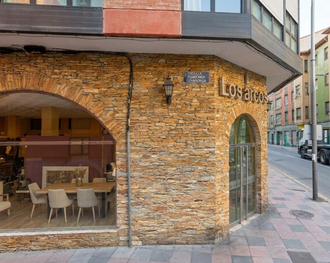 5 soverom Kommersiell til salgs i Mieres - € 325 000 (Ref: 10159617)