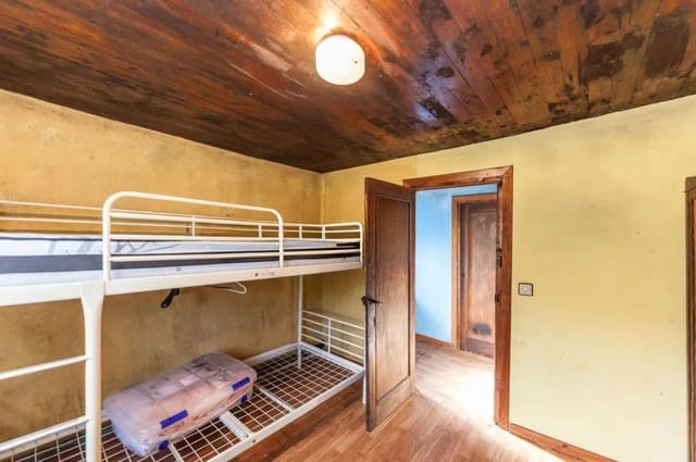 4 soverom Villa til salgs i Llanes med garasje - € 229 000 (Ref: 10165205)